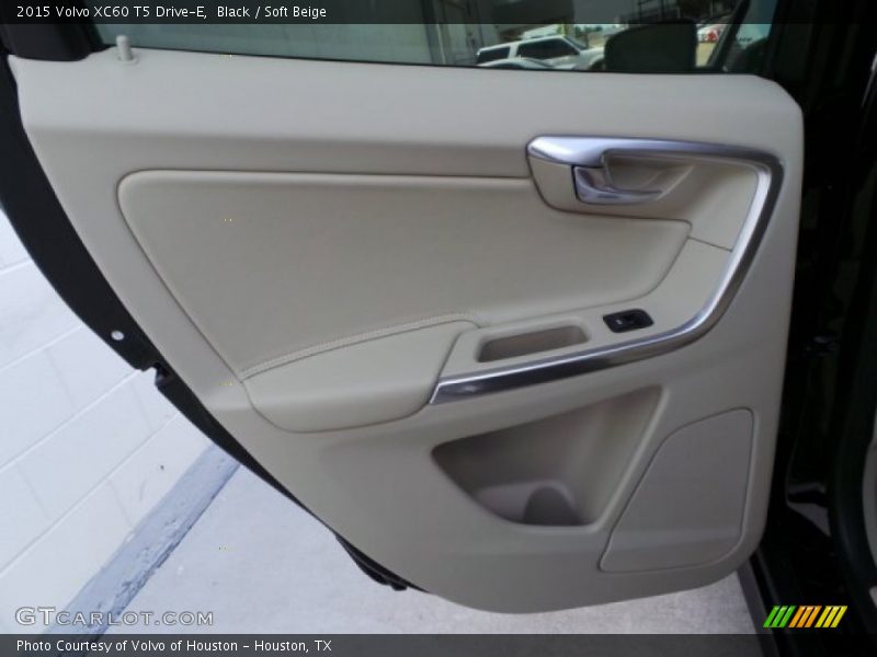 Black / Soft Beige 2015 Volvo XC60 T5 Drive-E