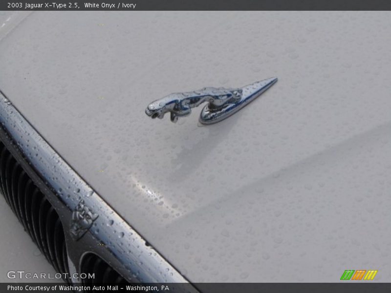 White Onyx / Ivory 2003 Jaguar X-Type 2.5
