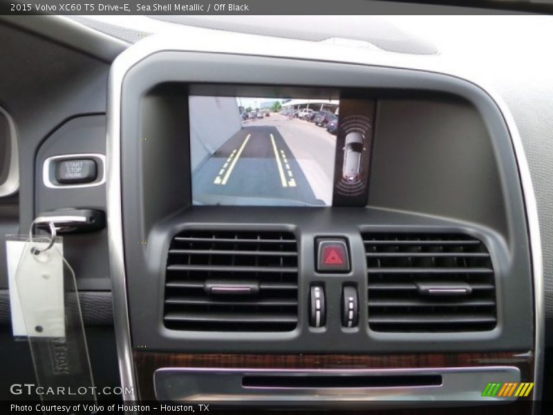 Sea Shell Metallic / Off Black 2015 Volvo XC60 T5 Drive-E