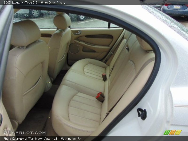 White Onyx / Ivory 2003 Jaguar X-Type 2.5