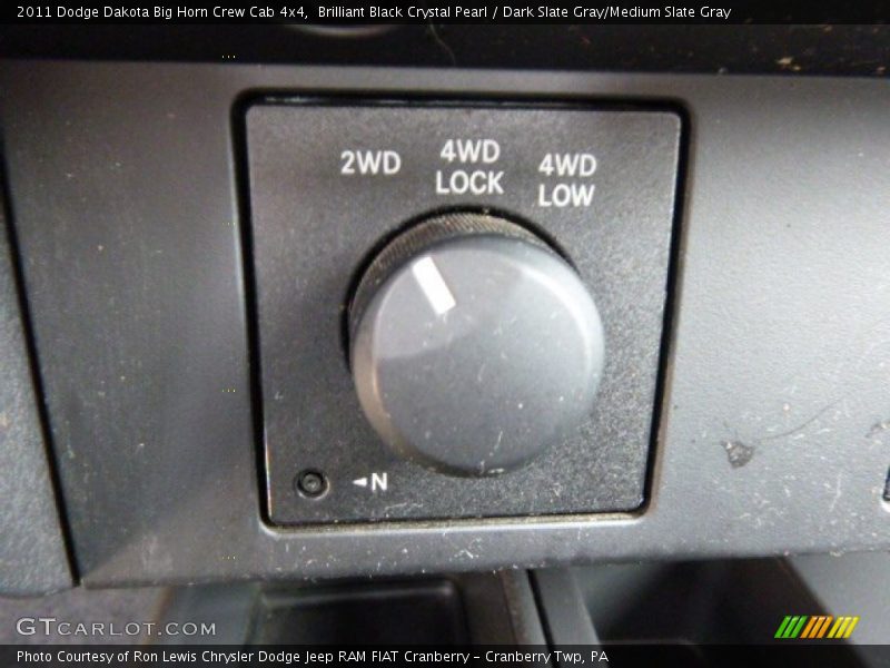Brilliant Black Crystal Pearl / Dark Slate Gray/Medium Slate Gray 2011 Dodge Dakota Big Horn Crew Cab 4x4
