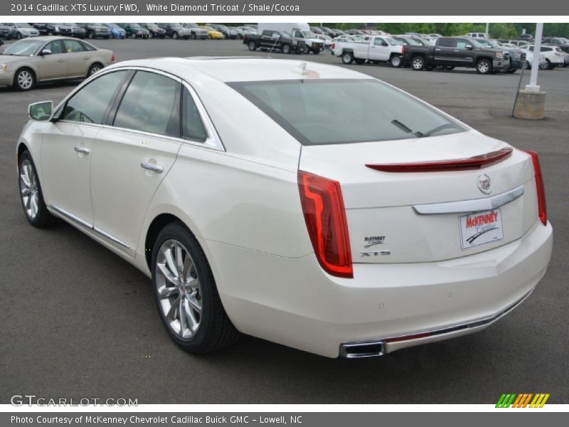 White Diamond Tricoat / Shale/Cocoa 2014 Cadillac XTS Luxury FWD
