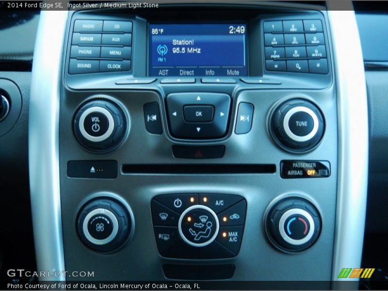 Ingot Silver / Medium Light Stone 2014 Ford Edge SE
