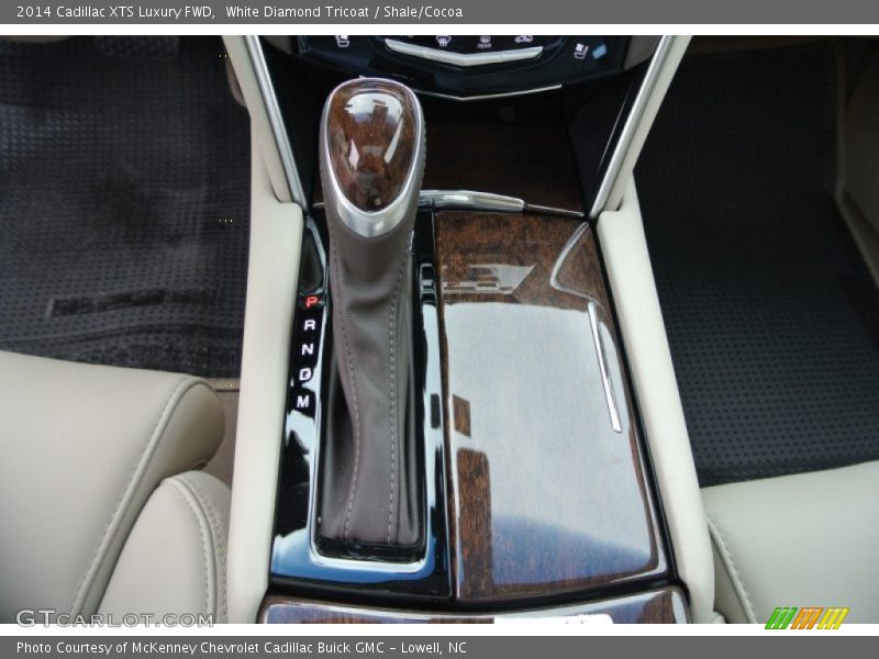 White Diamond Tricoat / Shale/Cocoa 2014 Cadillac XTS Luxury FWD
