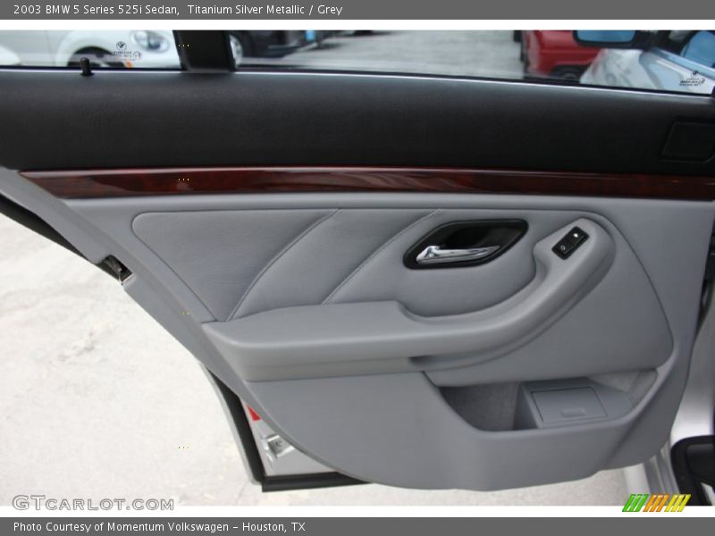 Titanium Silver Metallic / Grey 2003 BMW 5 Series 525i Sedan