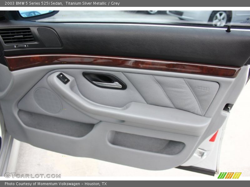 Titanium Silver Metallic / Grey 2003 BMW 5 Series 525i Sedan
