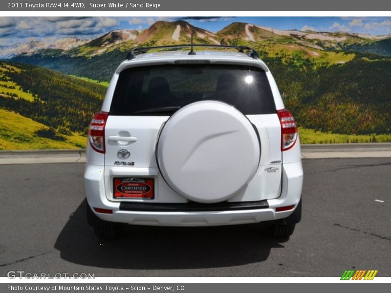 Super White / Sand Beige 2011 Toyota RAV4 I4 4WD