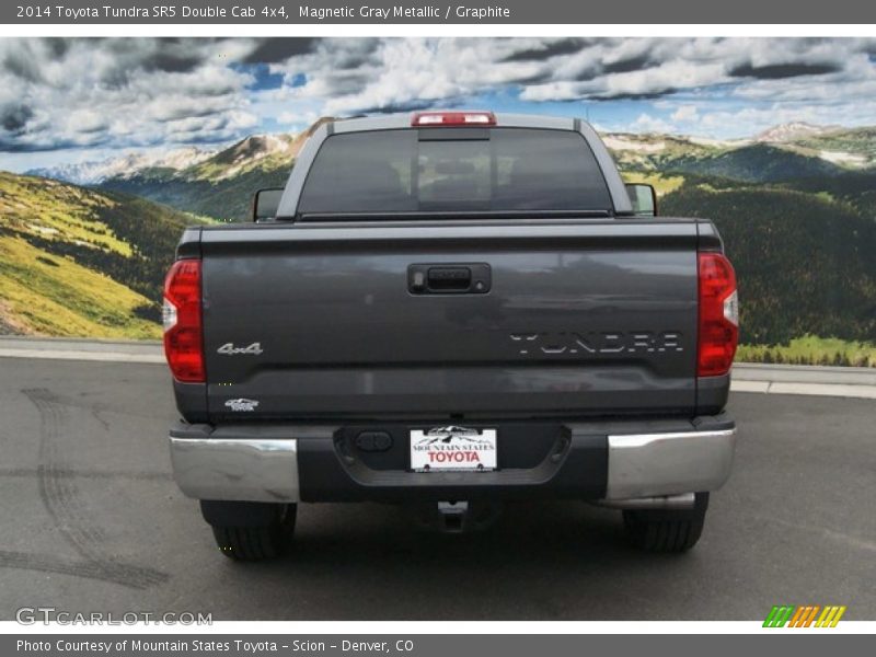 Magnetic Gray Metallic / Graphite 2014 Toyota Tundra SR5 Double Cab 4x4