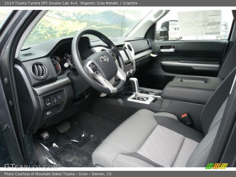 Magnetic Gray Metallic / Graphite 2014 Toyota Tundra SR5 Double Cab 4x4