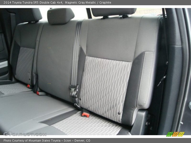 Magnetic Gray Metallic / Graphite 2014 Toyota Tundra SR5 Double Cab 4x4