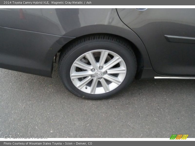 Magnetic Gray Metallic / Ash 2014 Toyota Camry Hybrid XLE