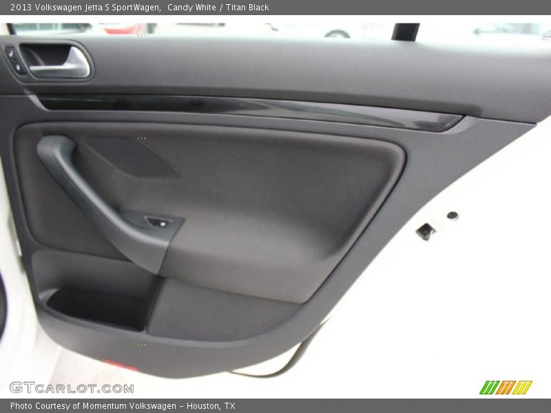 Candy White / Titan Black 2013 Volkswagen Jetta S SportWagen
