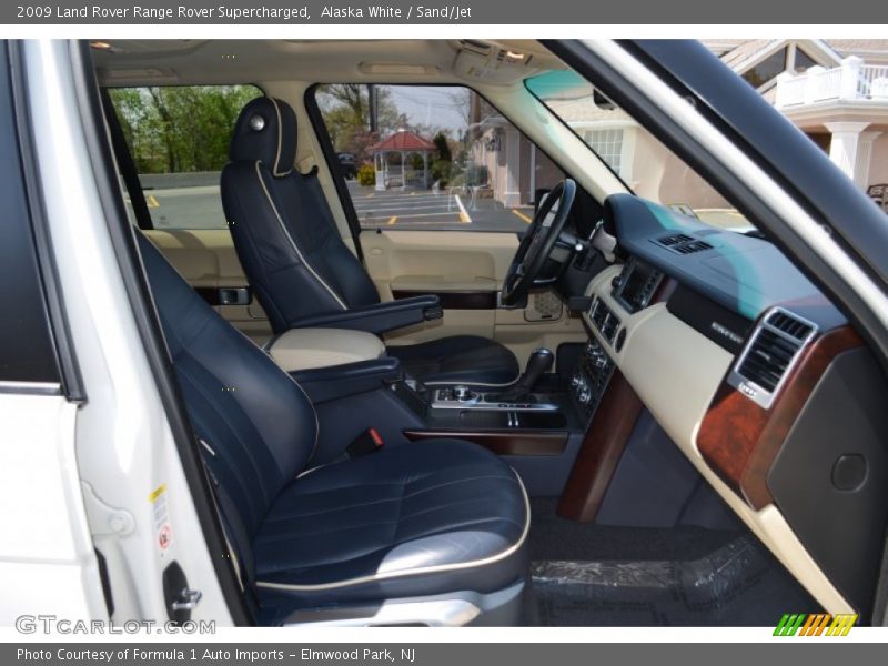 Alaska White / Sand/Jet 2009 Land Rover Range Rover Supercharged