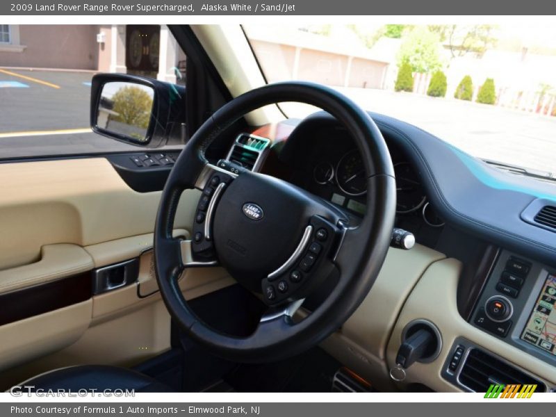 Alaska White / Sand/Jet 2009 Land Rover Range Rover Supercharged