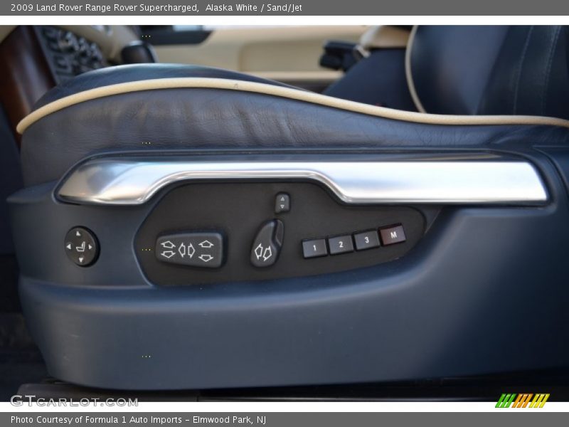 Alaska White / Sand/Jet 2009 Land Rover Range Rover Supercharged