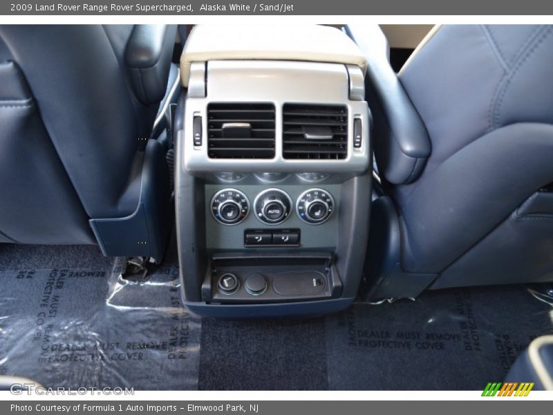 Alaska White / Sand/Jet 2009 Land Rover Range Rover Supercharged