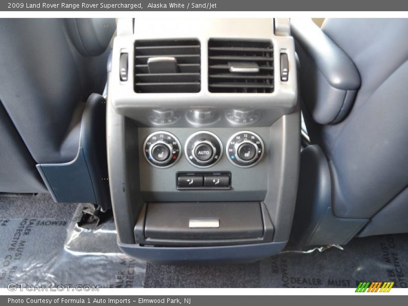 Alaska White / Sand/Jet 2009 Land Rover Range Rover Supercharged