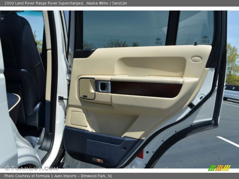 Alaska White / Sand/Jet 2009 Land Rover Range Rover Supercharged