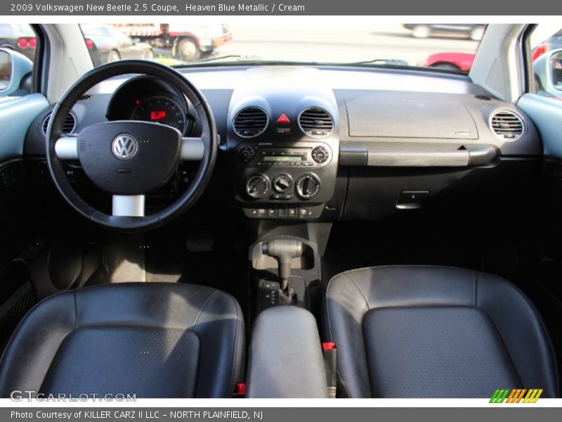 Heaven Blue Metallic / Cream 2009 Volkswagen New Beetle 2.5 Coupe