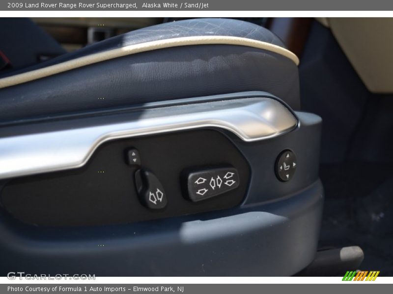 Alaska White / Sand/Jet 2009 Land Rover Range Rover Supercharged