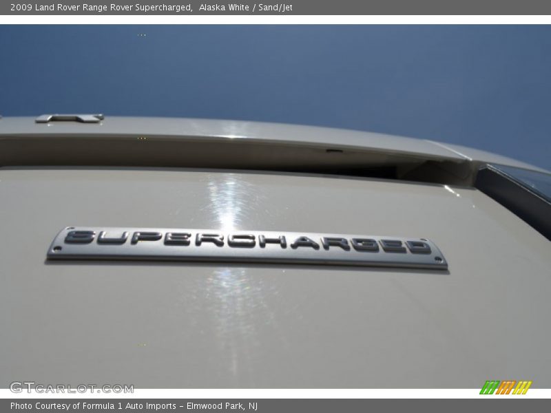 Alaska White / Sand/Jet 2009 Land Rover Range Rover Supercharged