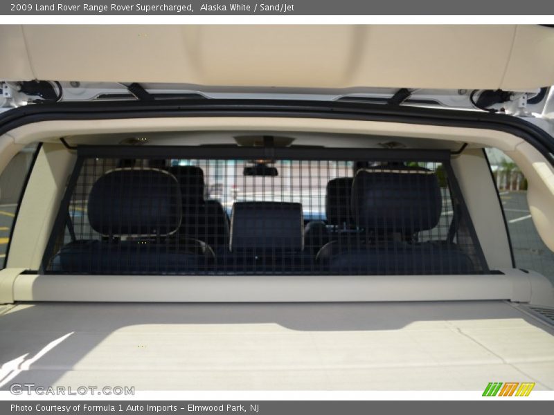 Alaska White / Sand/Jet 2009 Land Rover Range Rover Supercharged