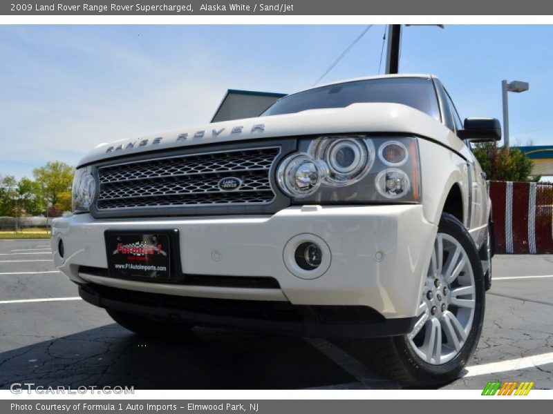Alaska White / Sand/Jet 2009 Land Rover Range Rover Supercharged