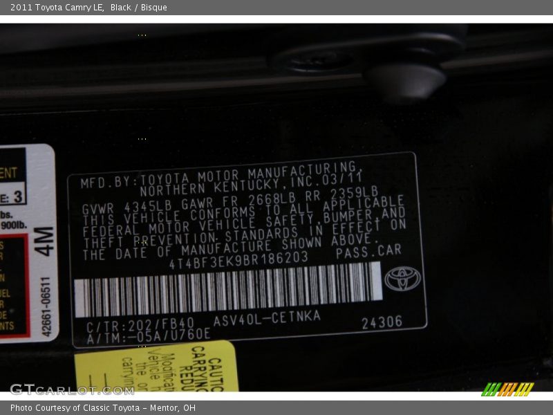 Black / Bisque 2011 Toyota Camry LE