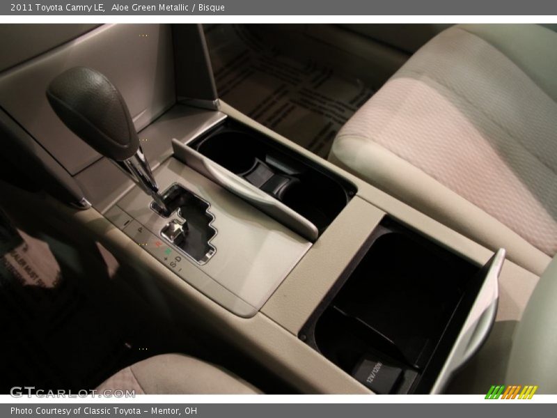 Aloe Green Metallic / Bisque 2011 Toyota Camry LE