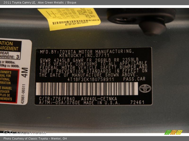 Aloe Green Metallic / Bisque 2011 Toyota Camry LE
