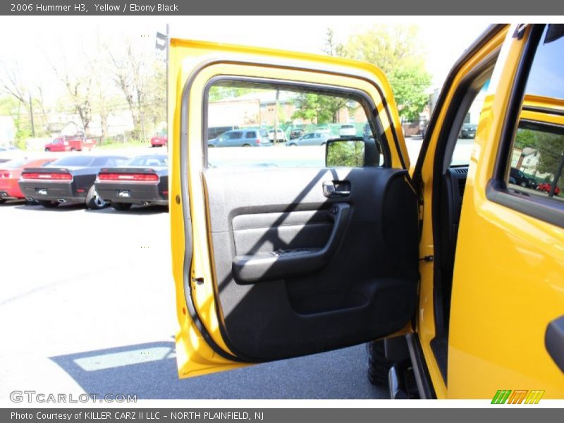 Yellow / Ebony Black 2006 Hummer H3