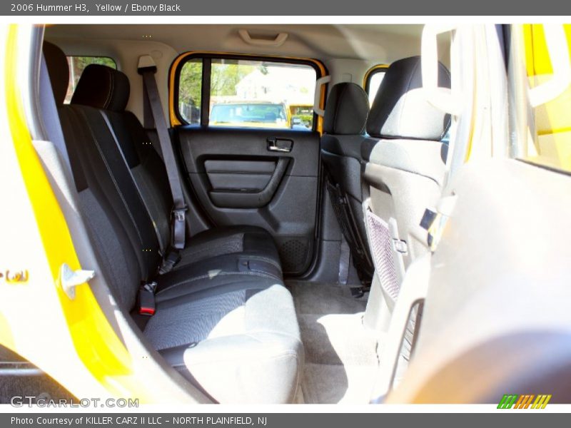 Yellow / Ebony Black 2006 Hummer H3