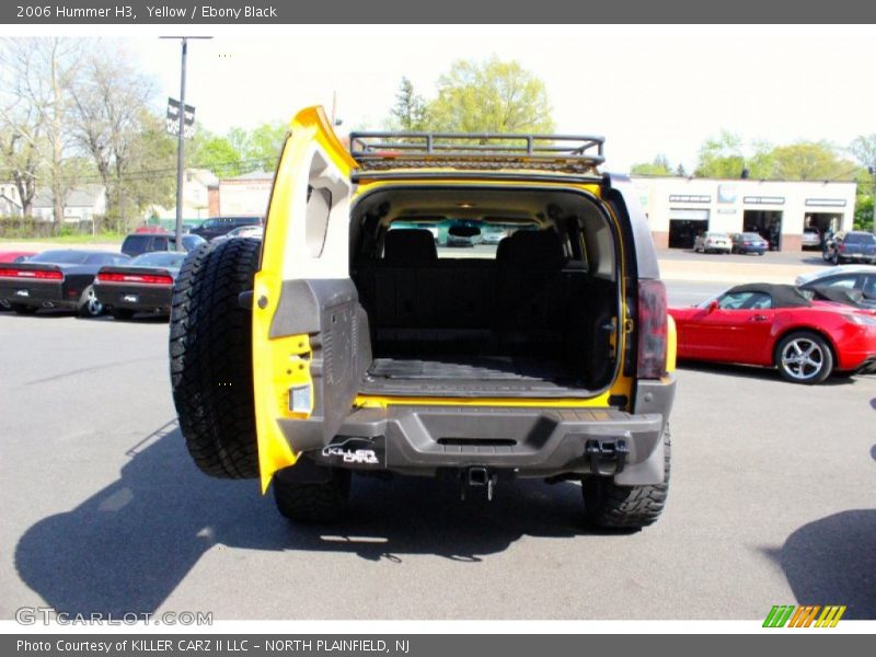 Yellow / Ebony Black 2006 Hummer H3