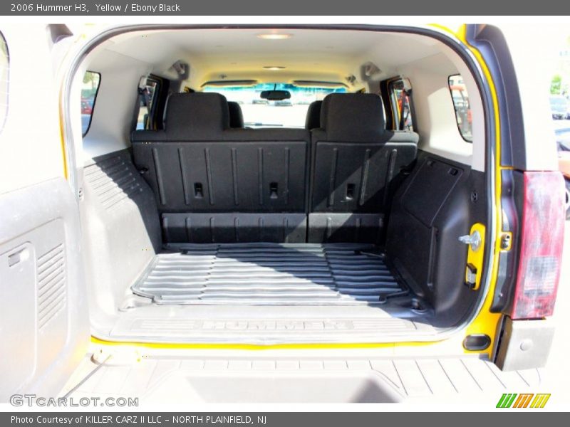 Yellow / Ebony Black 2006 Hummer H3