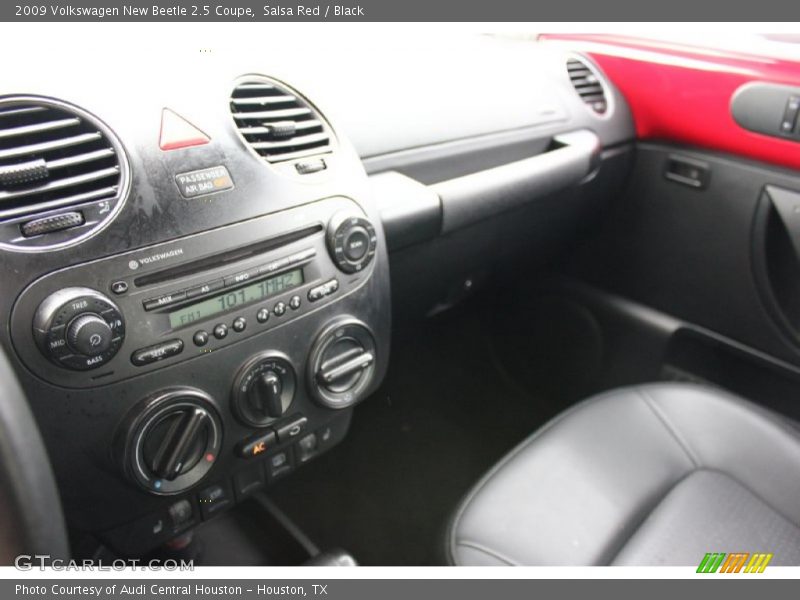Salsa Red / Black 2009 Volkswagen New Beetle 2.5 Coupe