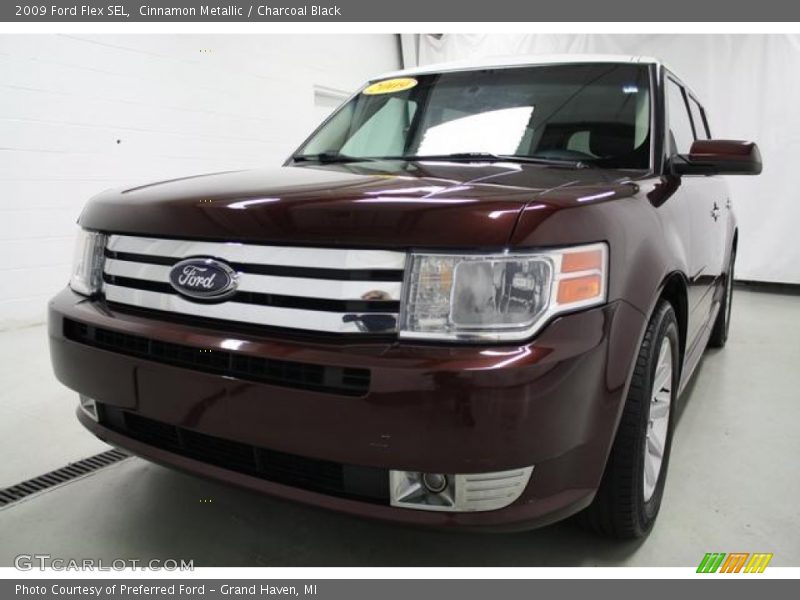 Cinnamon Metallic / Charcoal Black 2009 Ford Flex SEL