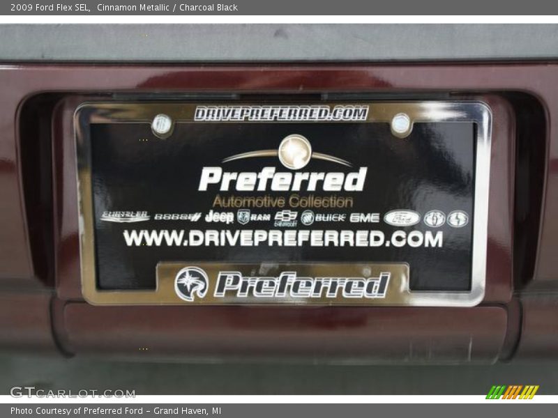 Cinnamon Metallic / Charcoal Black 2009 Ford Flex SEL