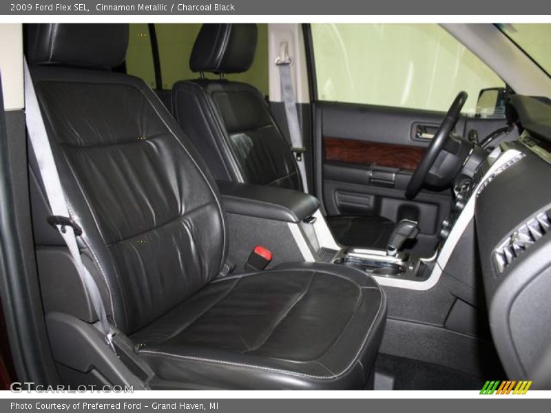 Cinnamon Metallic / Charcoal Black 2009 Ford Flex SEL