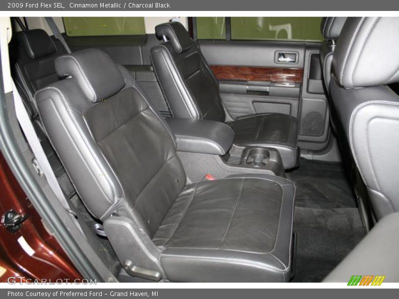 Cinnamon Metallic / Charcoal Black 2009 Ford Flex SEL