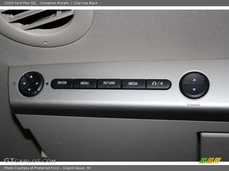 Cinnamon Metallic / Charcoal Black 2009 Ford Flex SEL