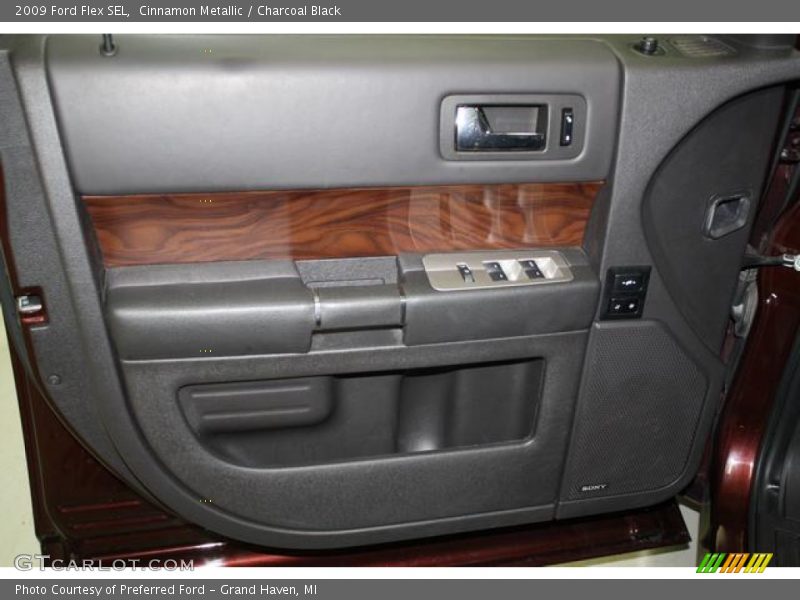 Cinnamon Metallic / Charcoal Black 2009 Ford Flex SEL