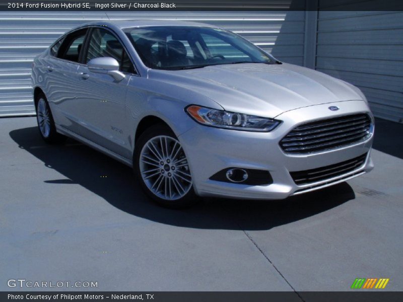 Ingot Silver / Charcoal Black 2014 Ford Fusion Hybrid SE