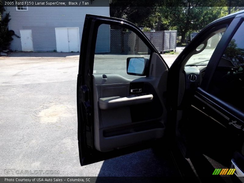 Black / Tan 2005 Ford F150 Lariat SuperCrew