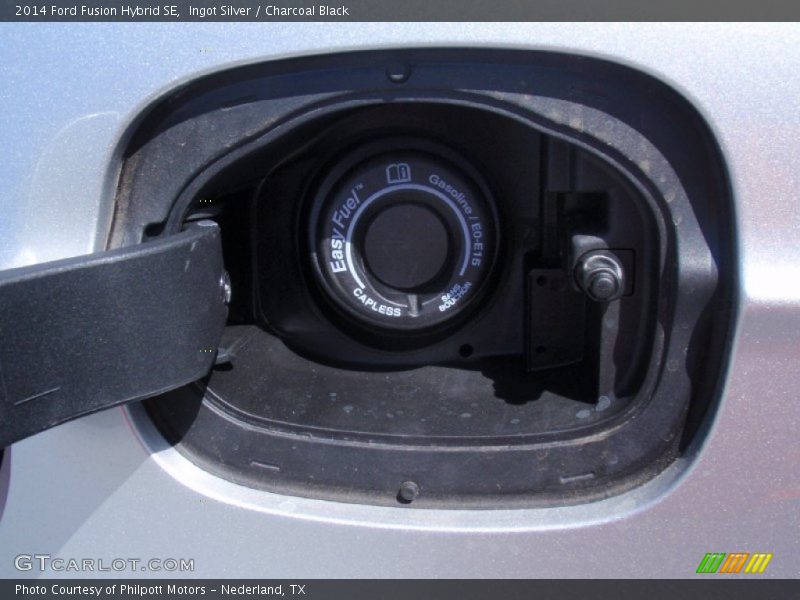 Ingot Silver / Charcoal Black 2014 Ford Fusion Hybrid SE