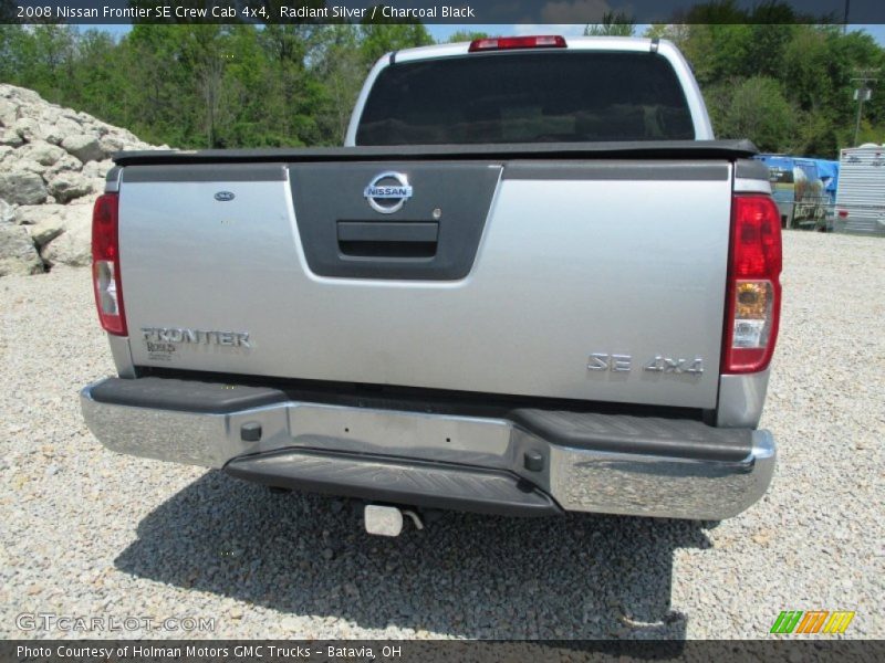 Radiant Silver / Charcoal Black 2008 Nissan Frontier SE Crew Cab 4x4