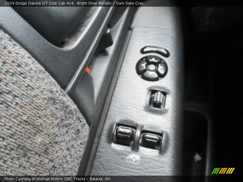 Bright Silver Metallic / Dark Slate Gray 2004 Dodge Dakota SLT Club Cab 4x4