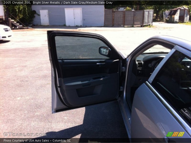 Bright Silver Metallic / Dark Slate Gray/Medium Slate Gray 2005 Chrysler 300