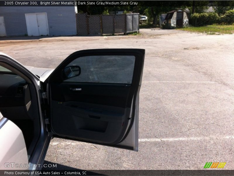 Bright Silver Metallic / Dark Slate Gray/Medium Slate Gray 2005 Chrysler 300