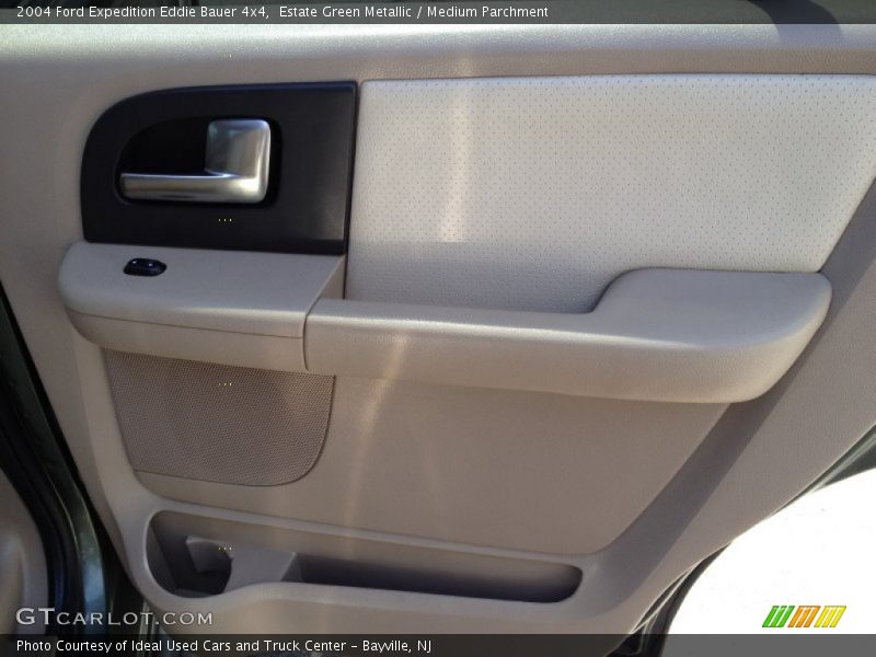 Estate Green Metallic / Medium Parchment 2004 Ford Expedition Eddie Bauer 4x4