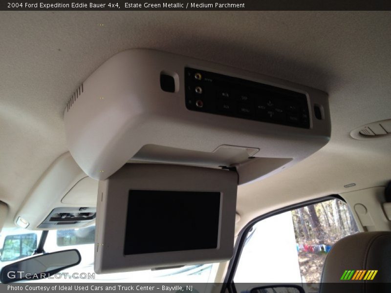 Estate Green Metallic / Medium Parchment 2004 Ford Expedition Eddie Bauer 4x4